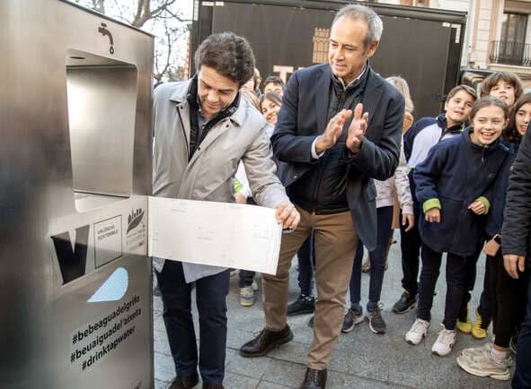 Fuente PUSDAR en Plaza dels Furs de Valencia